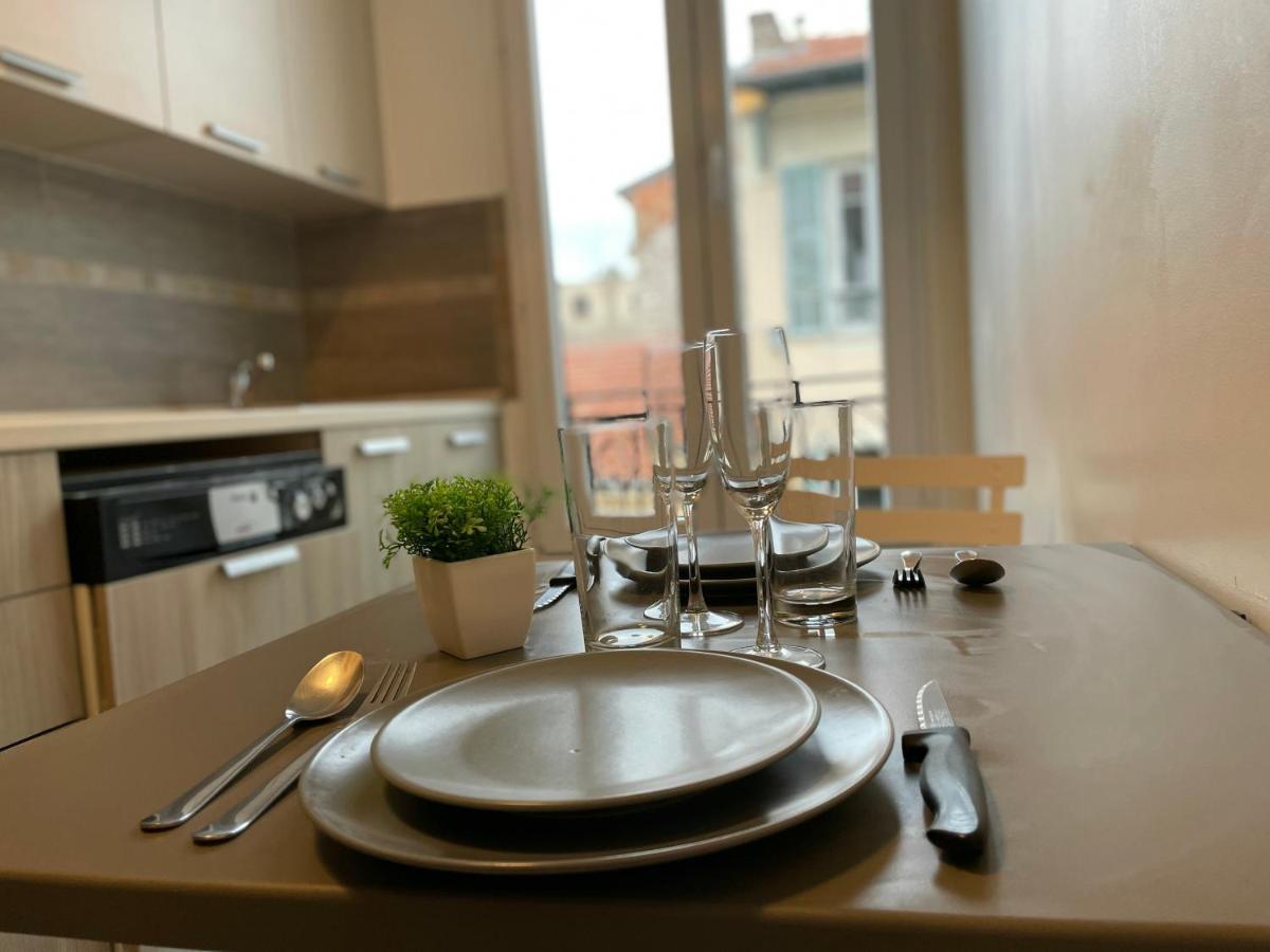 Nice Renting - Notre Dame - Cosy Loft Perfect View On The Roofs Bagian luar foto